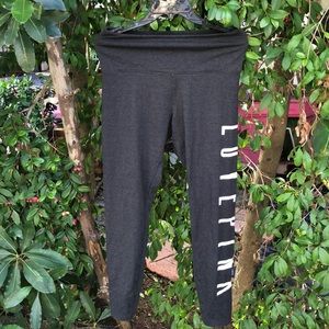 PINK Victoria’s Secret leggings